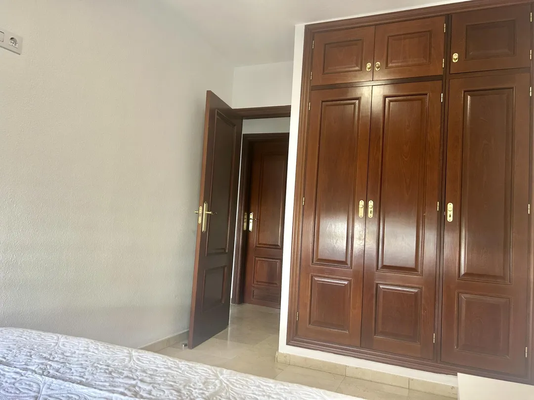 Piso en  Avenida Reyes Católicos Núm. - Foto 16