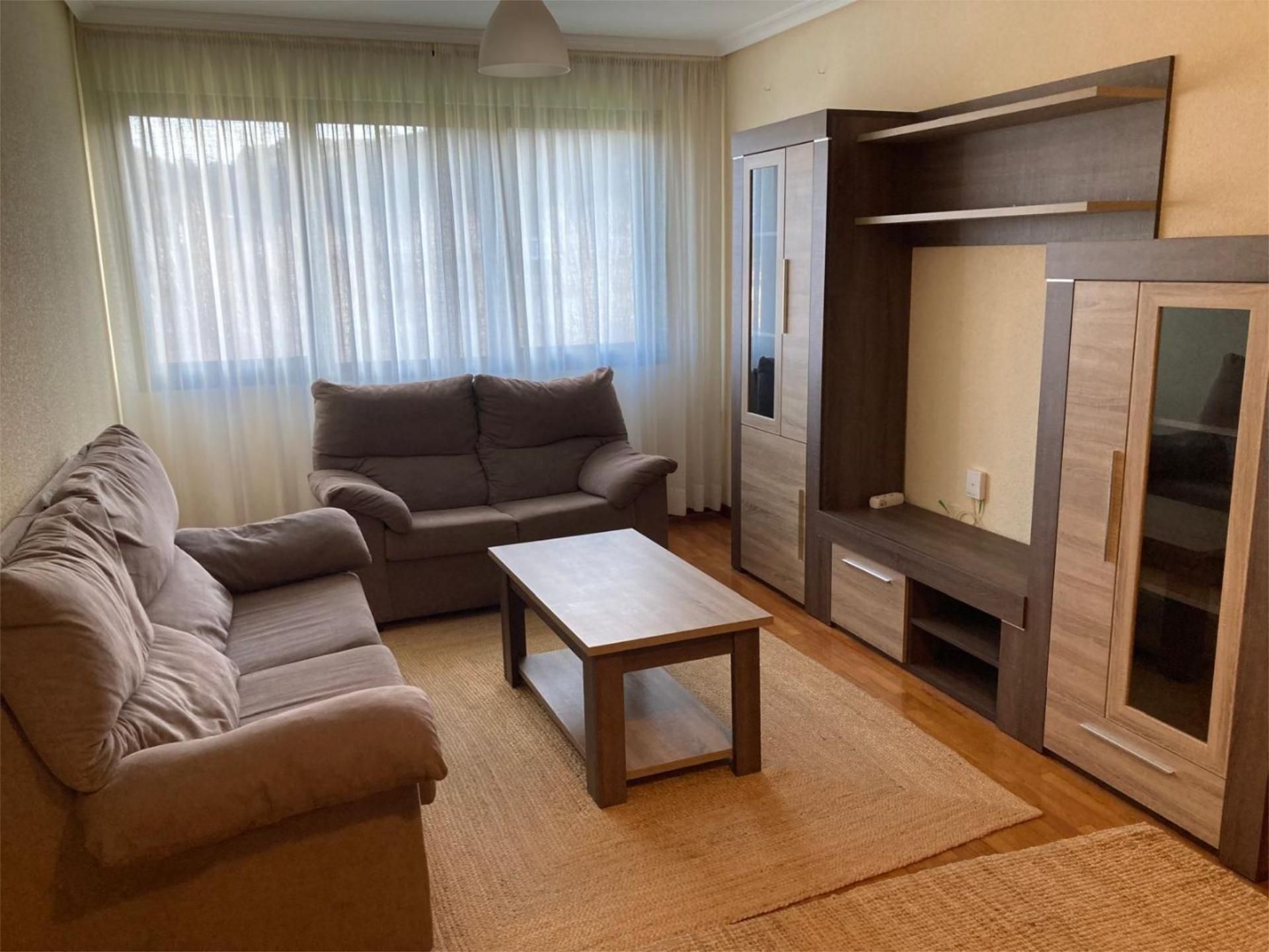 Piso en  Avenida Herrera Oria 117 - Foto 1