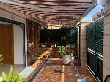 Casa adosada en  Calle Carmen Amaya 146 - Foto 4