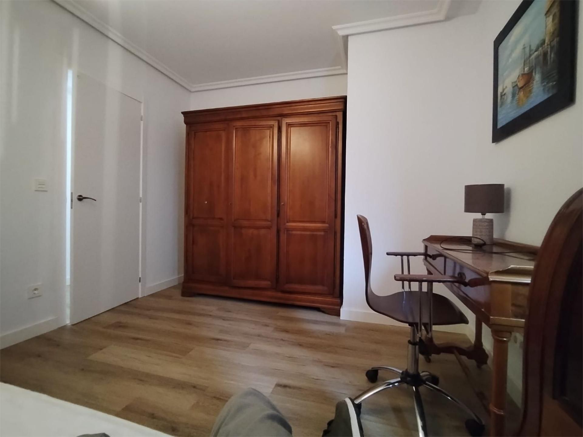 Piso en  Calle Fuertes Acevedo 107 - Foto 8