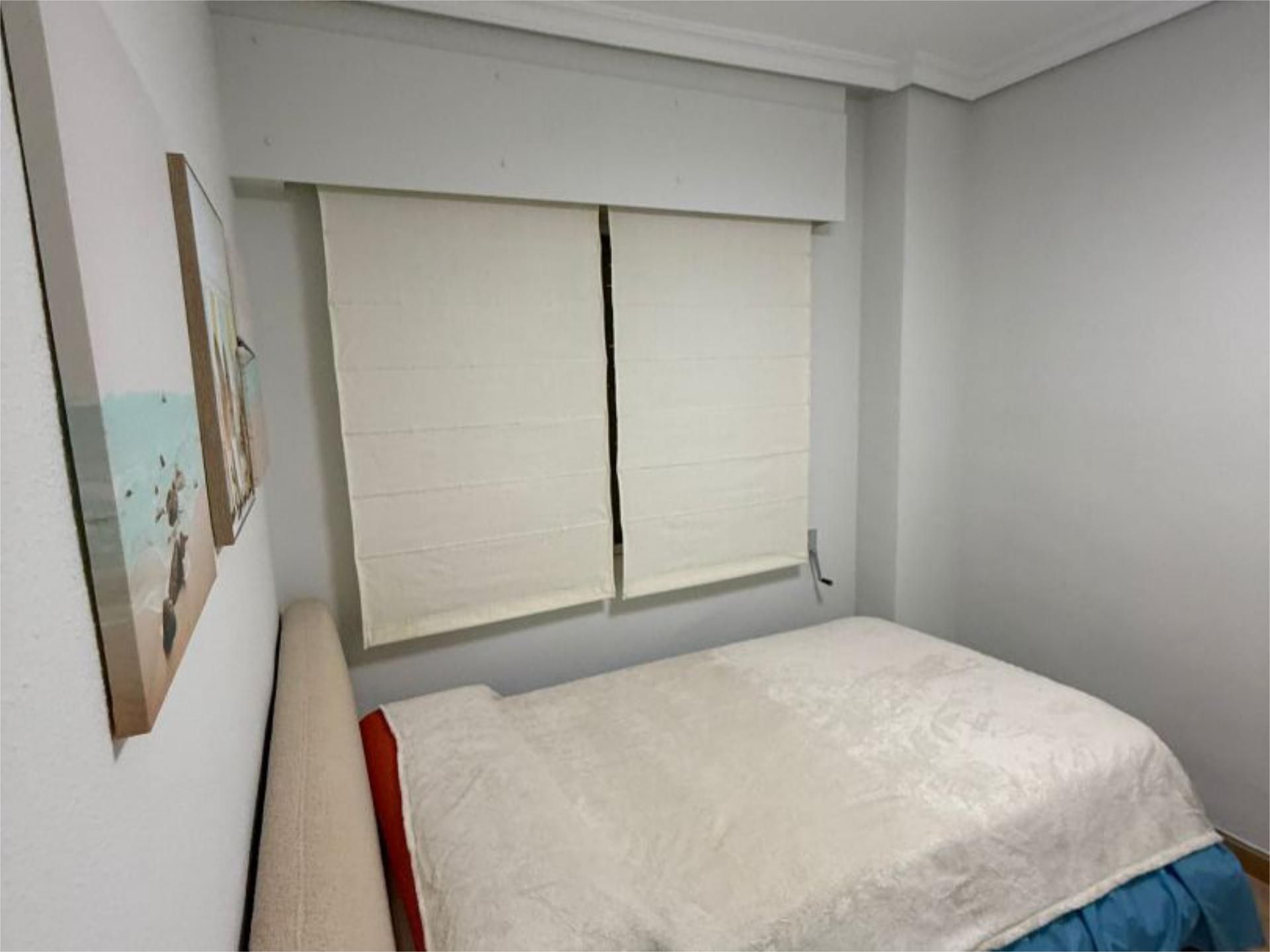 Piso en  Calle Ignacio López Lacal 2 - Foto 8