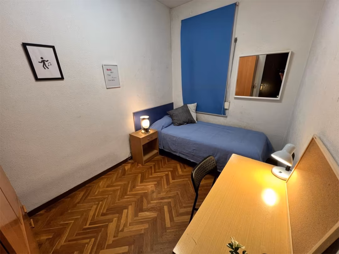 Piso en  Carrer d'Aragó 18 - Foto 5