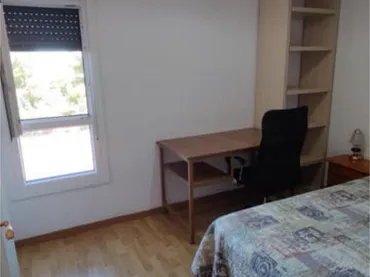 Piso en Poligono - Foto 5