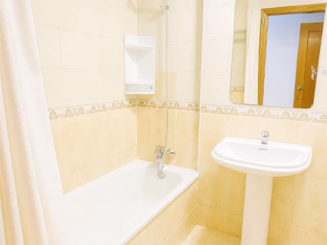 Casa adosada en  Avenida del Locutor Vicente Hipólito 20A - Foto 38