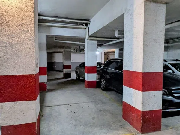 Garaje en Emperatriz eugenia s/n, Gran Capitán - Foto 1