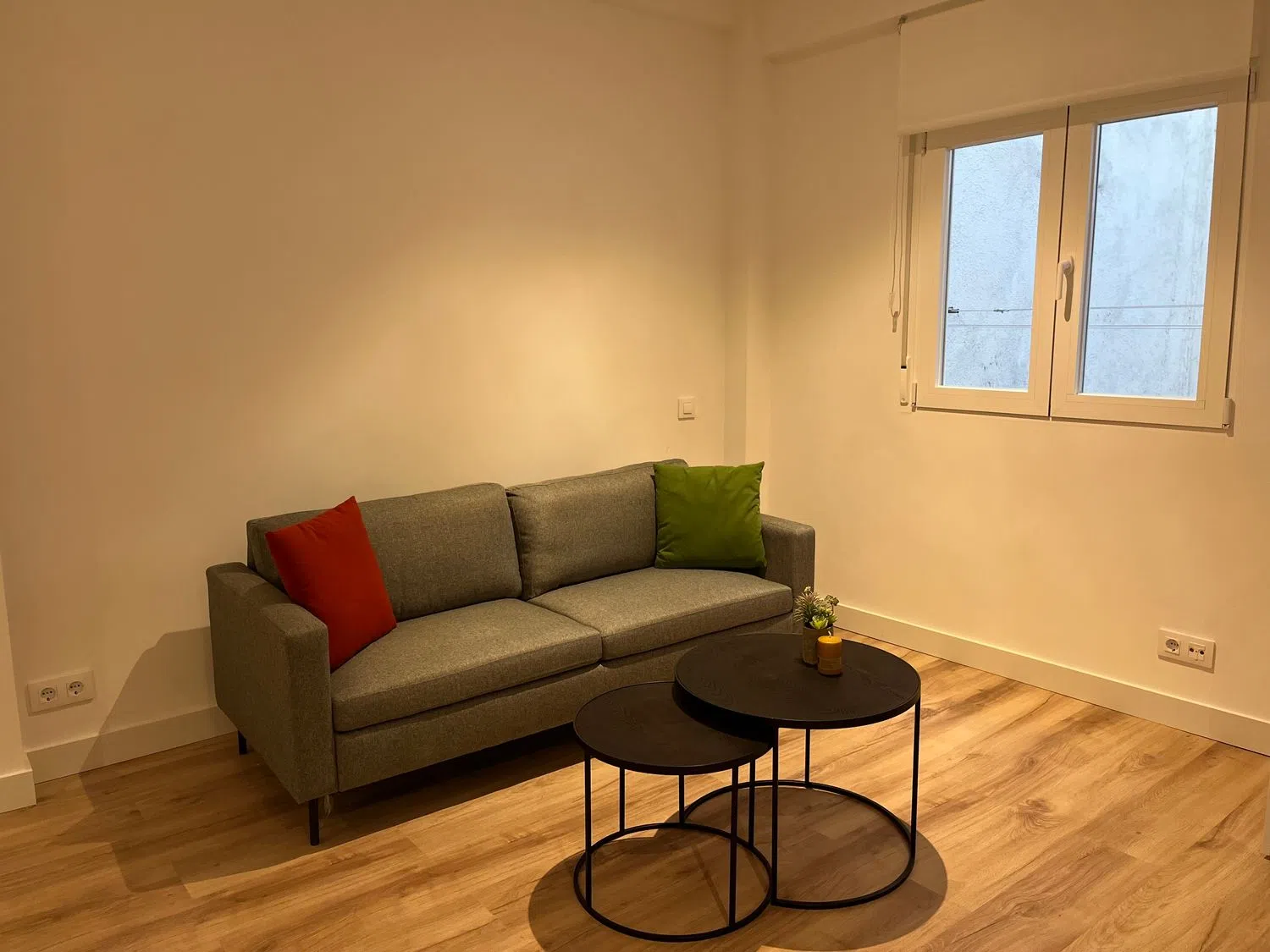 Estudio en calle de Rafael de Riego, 33 - Foto 2