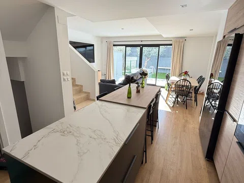 Chalet adosado en avenida de China, 27