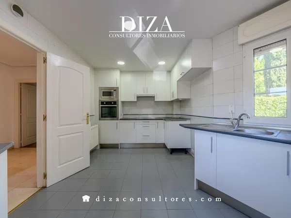 Casa o chalet independiente en Avenida de la Victoria - Foto 14