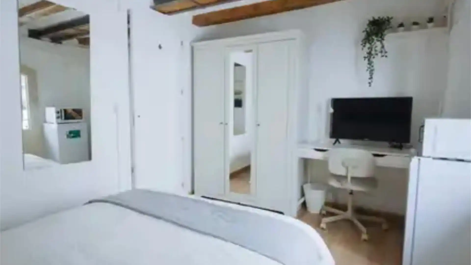 Piso en  Carrer de Sant Pere Més Baix 28 - Foto 2