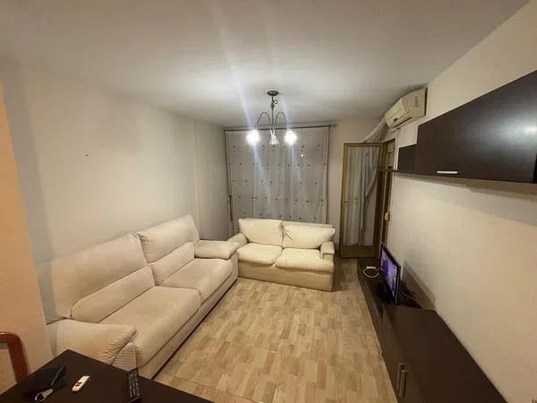 Piso en Avenida Andalucía, 120 - Foto 1