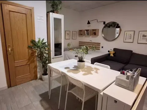 Piso en calle de la Paloma, 4