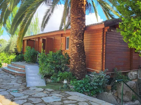 Chalet pareado en Calle Mariposa - Foto 3