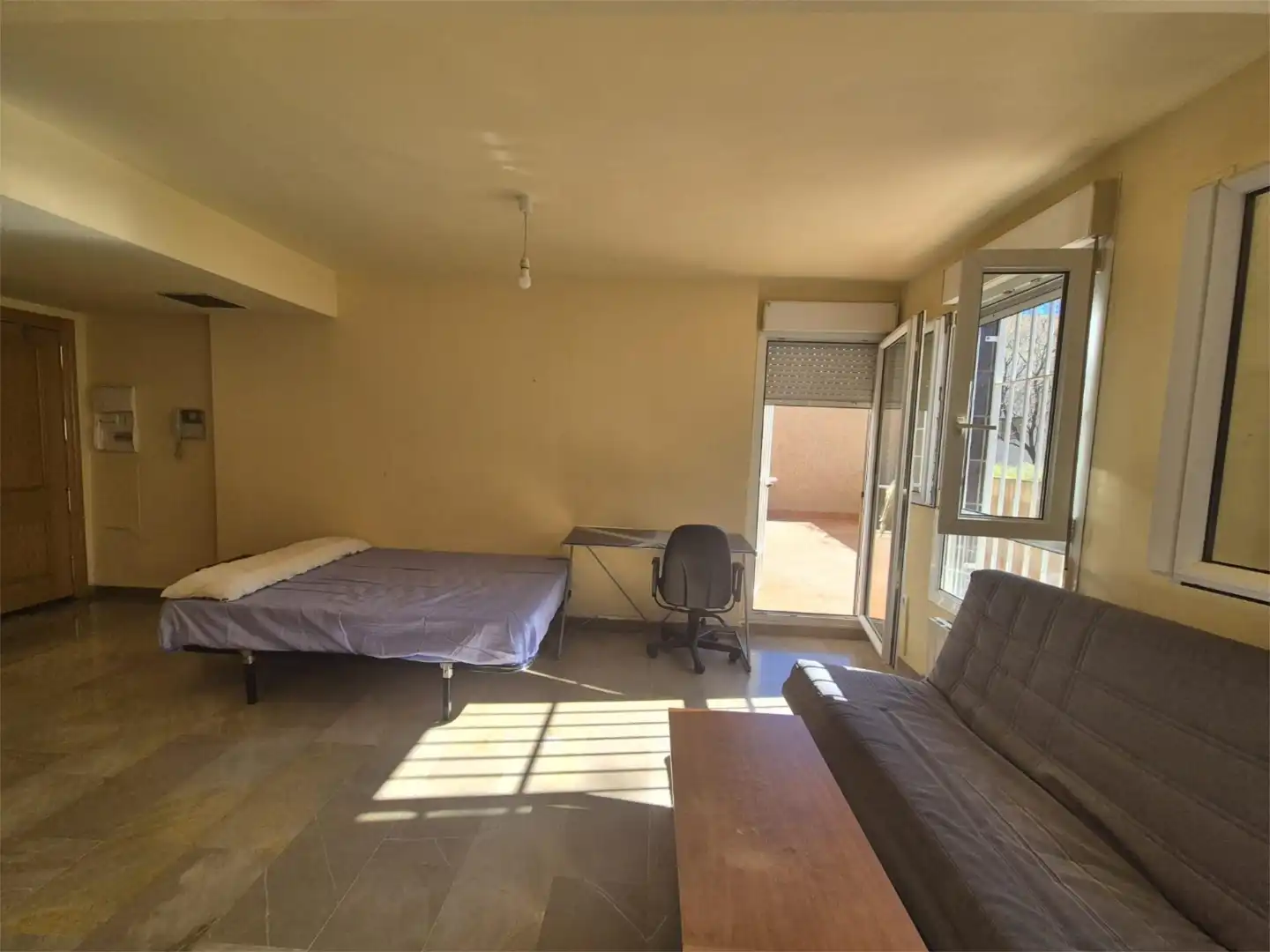 Piso en  Calle Albondón 9 - Foto 7