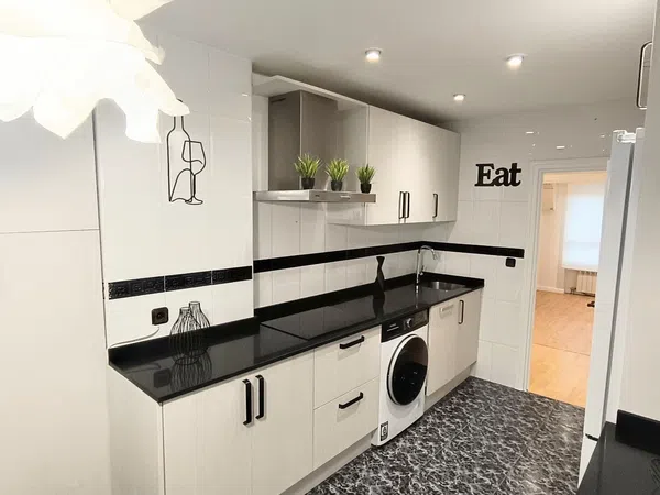 Piso en calle Gonzalo de Berceo, 4 - Foto 8