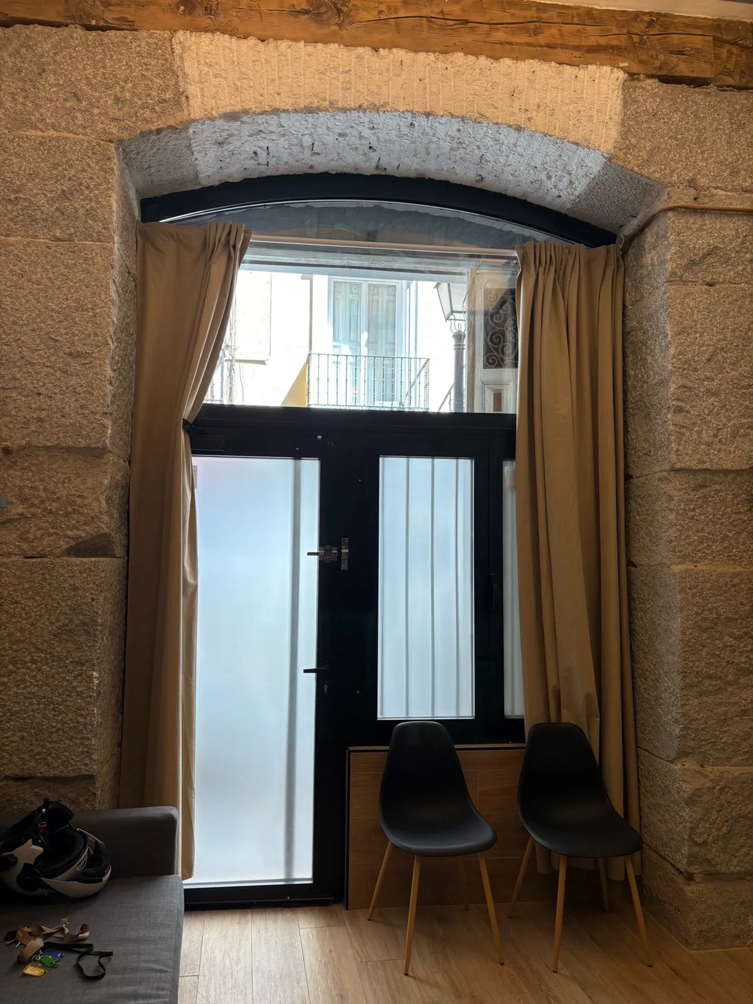 Estudio en calle de Pelayo, 15 - Foto 1