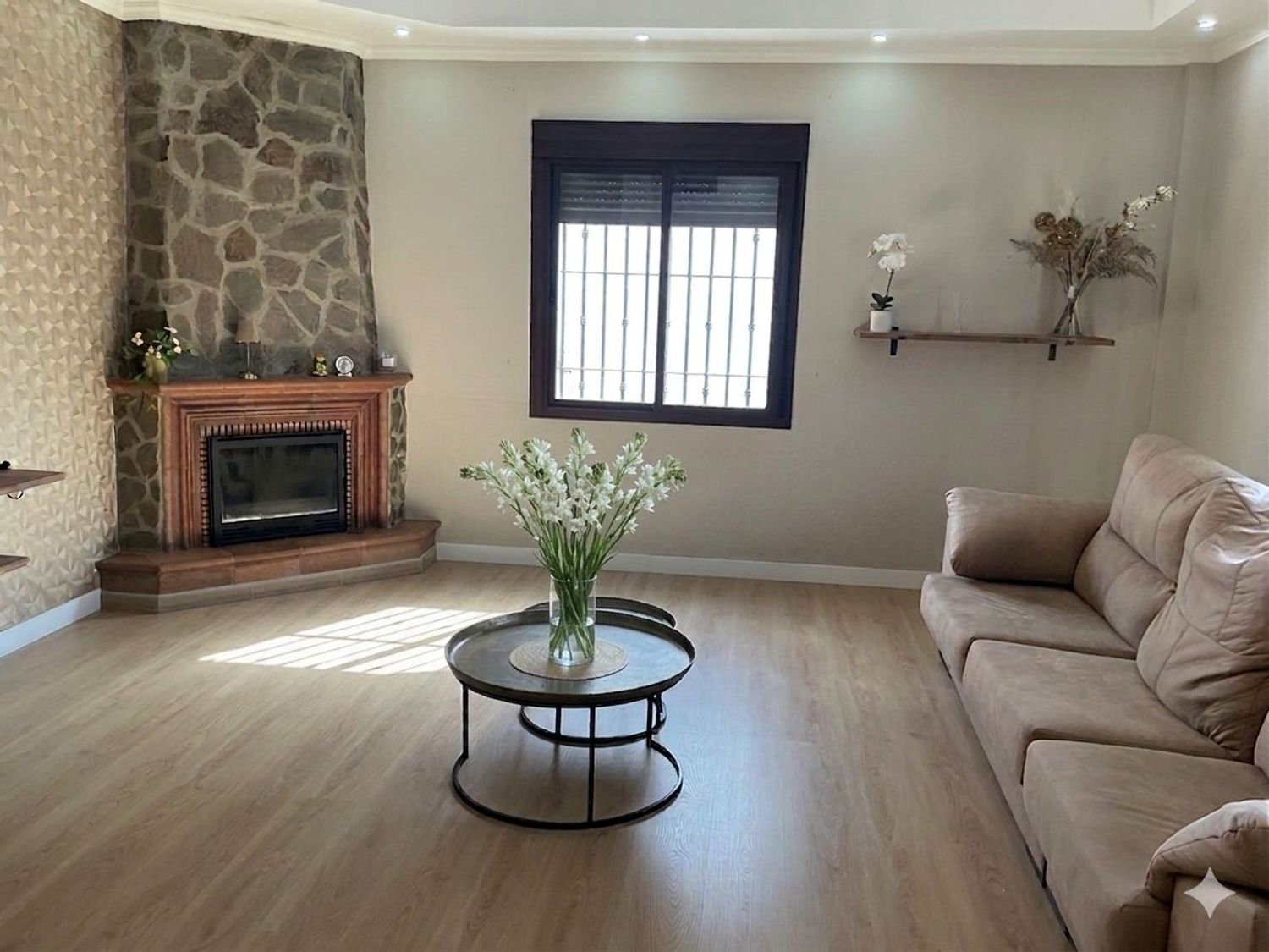 Casa independiente en Barrio El Rocío - La Milagrosa - Foto 1