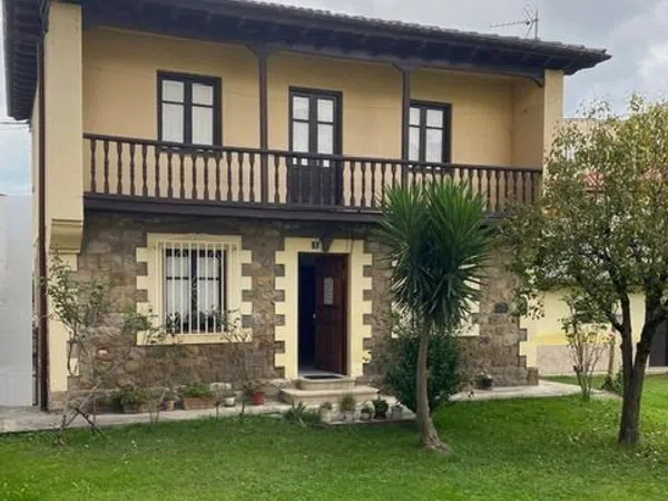 Casa o chalet independiente en Avenida del 1º de mayo, 4 - Foto 1
