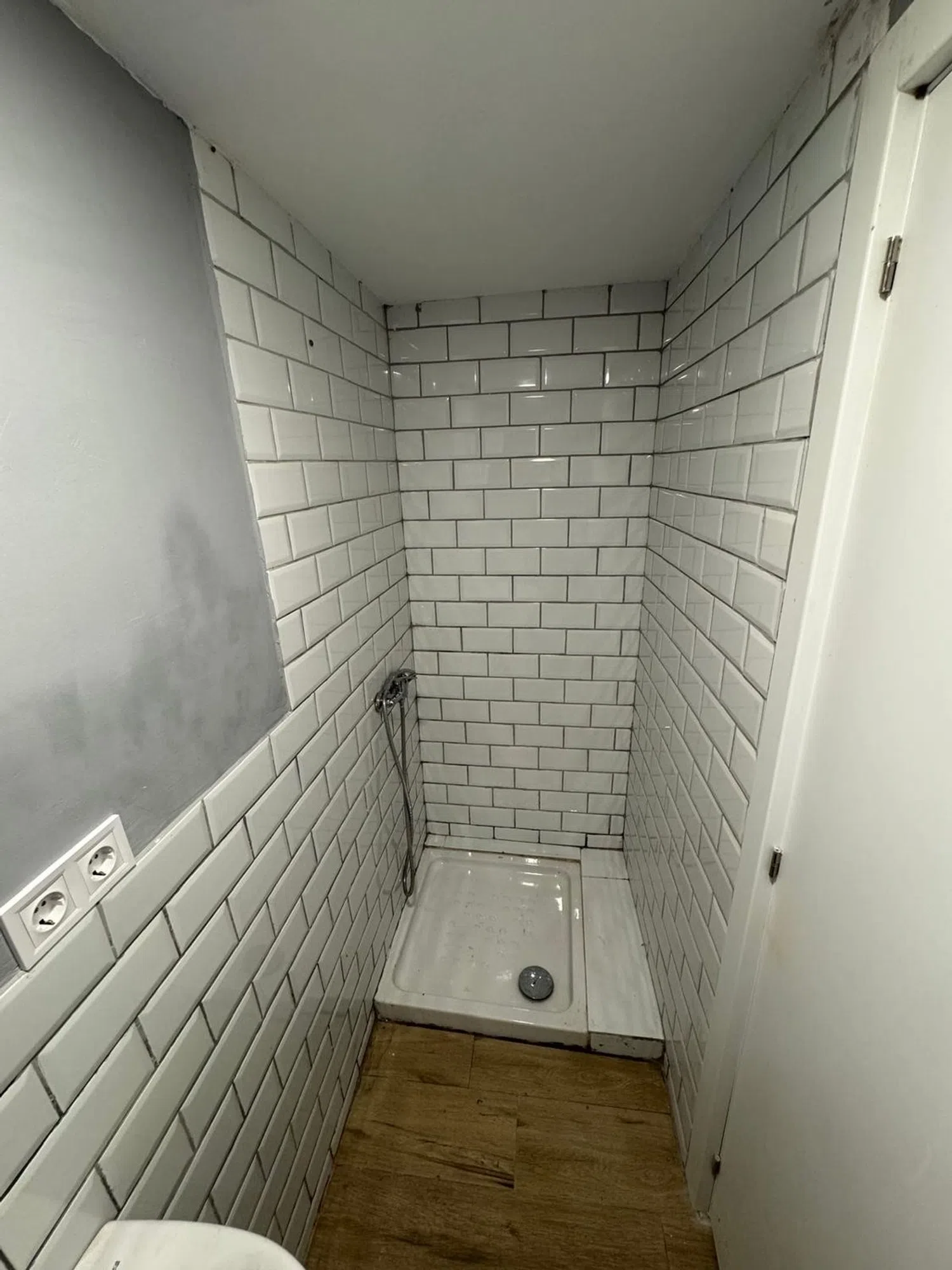 Estudio en plaza Roja de la Ciutat Meridiana, 1 - Foto 2