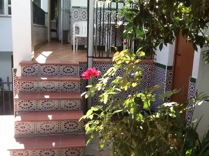 Casa adosada en  Avenida de Andalucia 9 - Foto 4