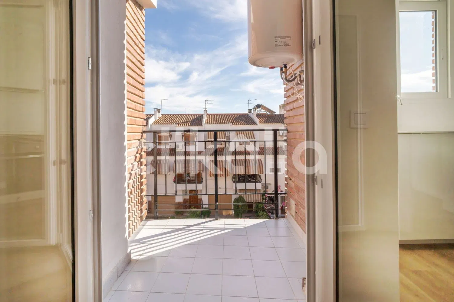 Piso en calle Ramón y Cajal - Foto 2