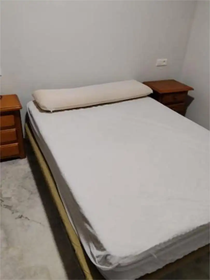 Piso en Zona Eroski - Foto 5