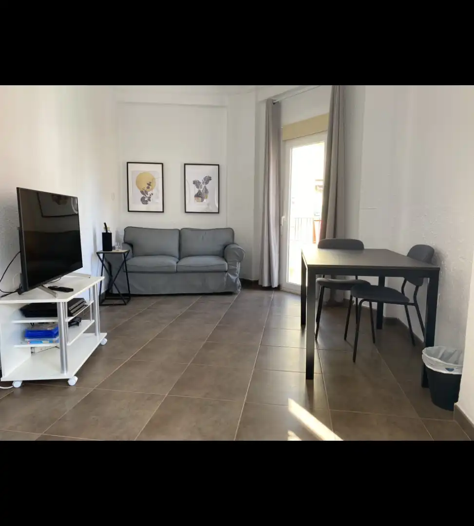 Piso en  Carrer de la Democràcia 27 - Foto 2