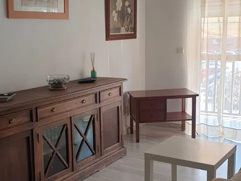 Piso en calle Carlos Cano, 1