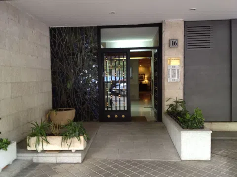 Piso en calle del capitán haya, 16