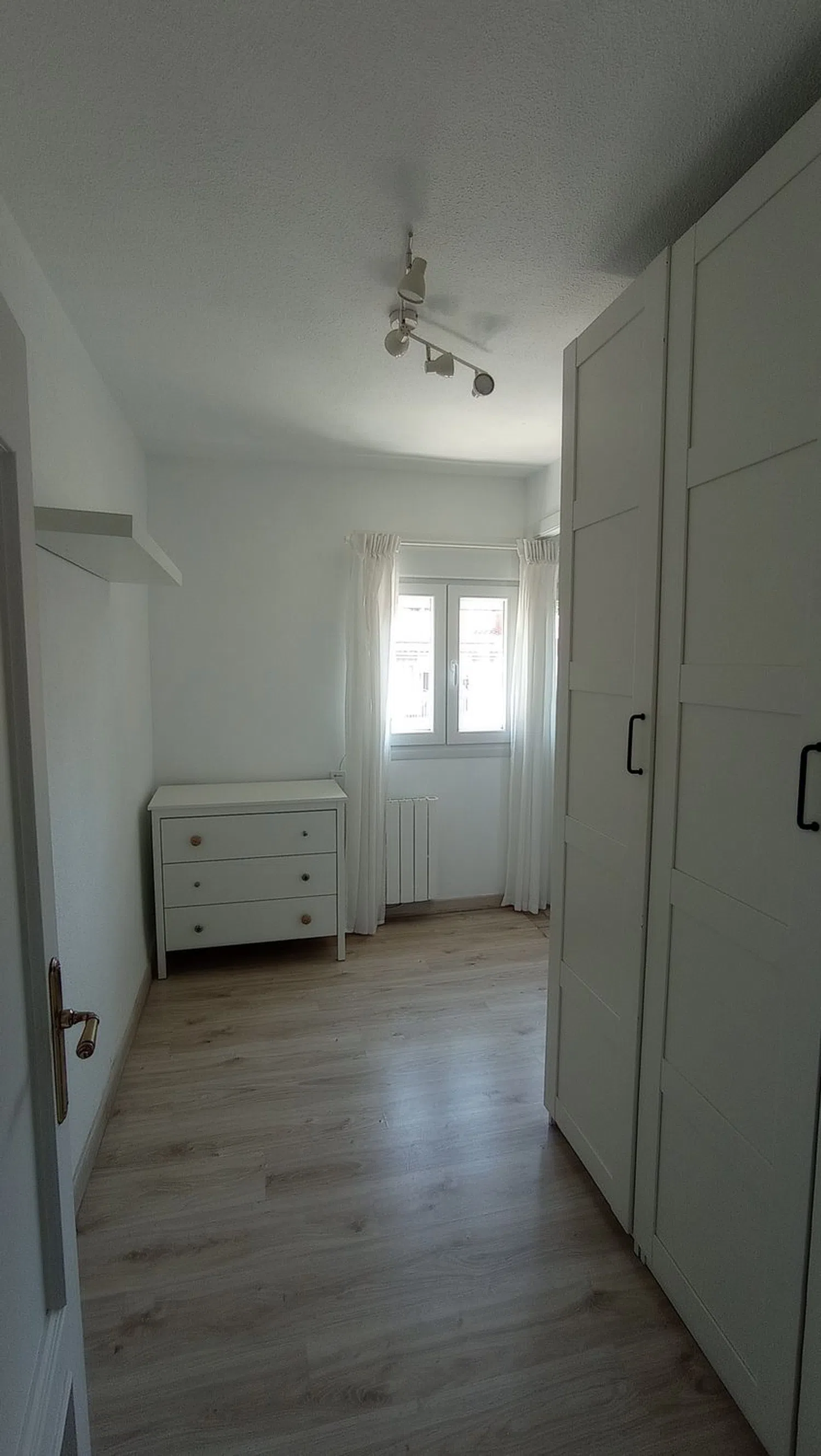 Piso en calle de Ramón Gómez de la Serna, 135 - Foto 6