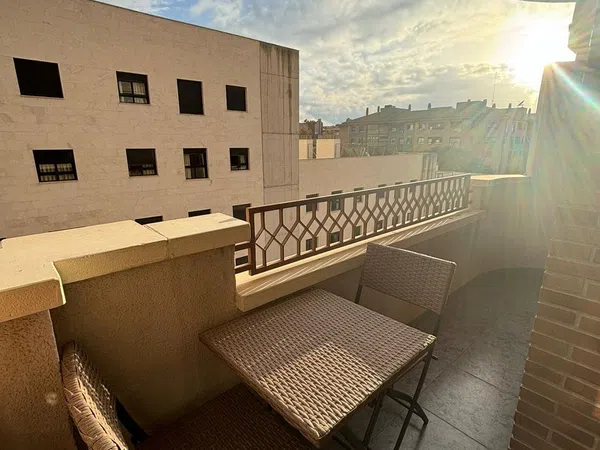 Piso en Calle Reina Sofía, 1, Zona Juan Carlos I - Avenida de Europa - Foto 1