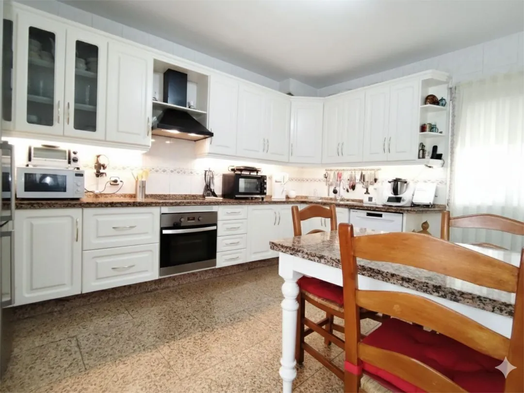 Casa adosada en  Calle Sagunto 41 - Foto 15