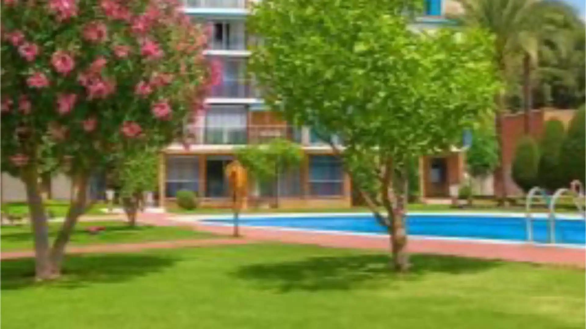 Piso en  Avinguda de la Marina Baixa 13 - Foto 3