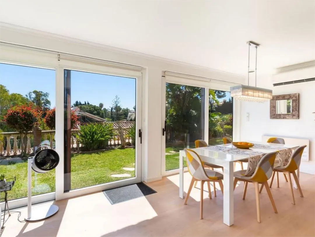 Chalet en  Calle Chipiona 14 - Foto 5