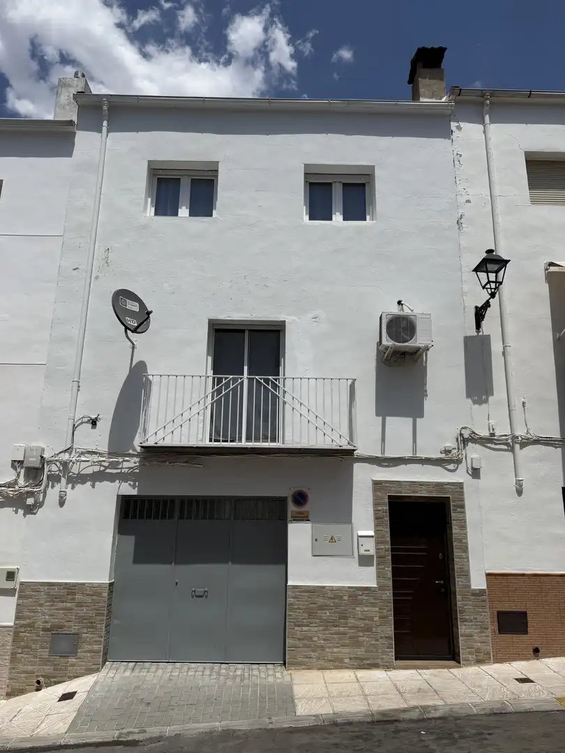 Casa adosada en  Calle Alguacil Diego de Vargas 13 - Foto 8