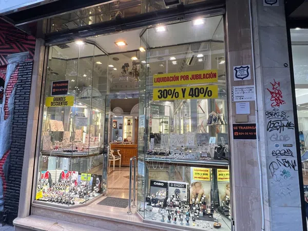 Tienda en traspaso en Calle Pedro Antonio de Alarcón, 32 - Foto 2