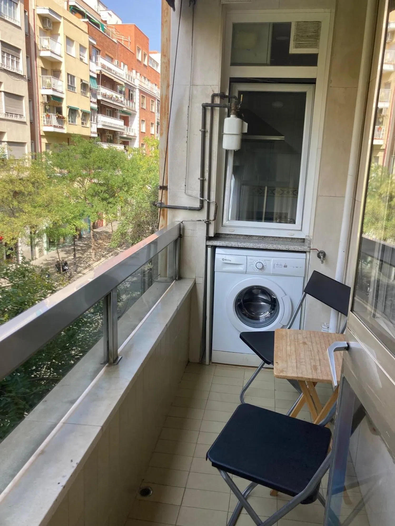 Piso en calle de Guzmán el Bueno, 16 - Foto 2