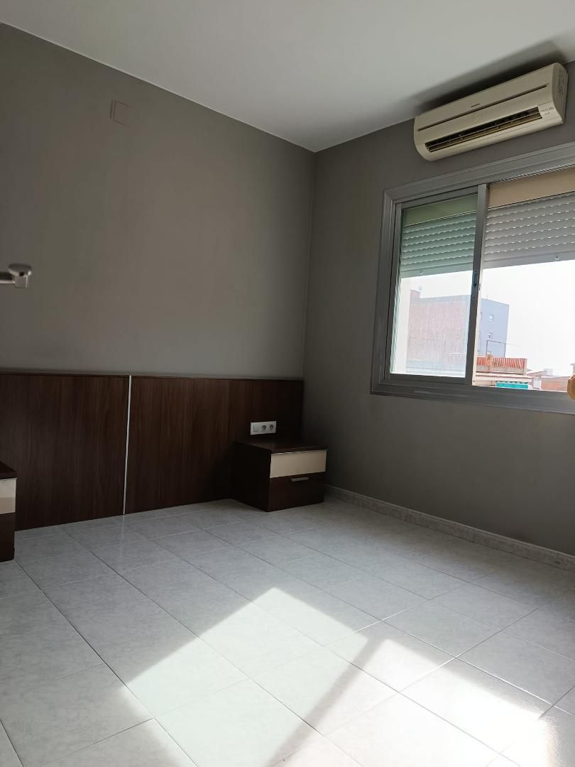 Piso en  Carrer de Larra 4 - Foto 3