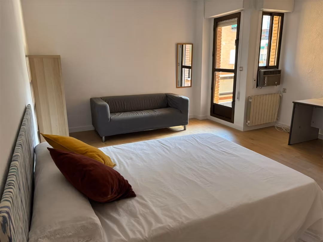 Piso en  Calle de Embajadores 106 - Foto 4