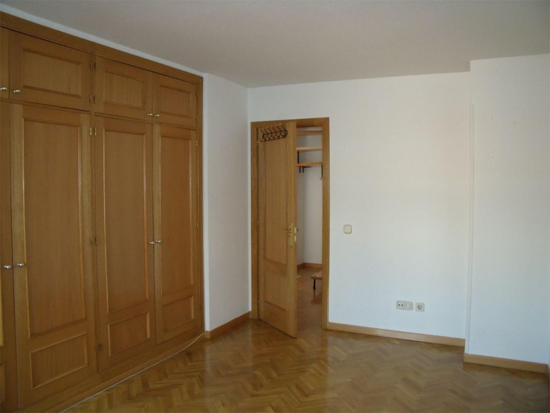 Piso en  Avenida de Honorio Lozano 53 - Foto 21