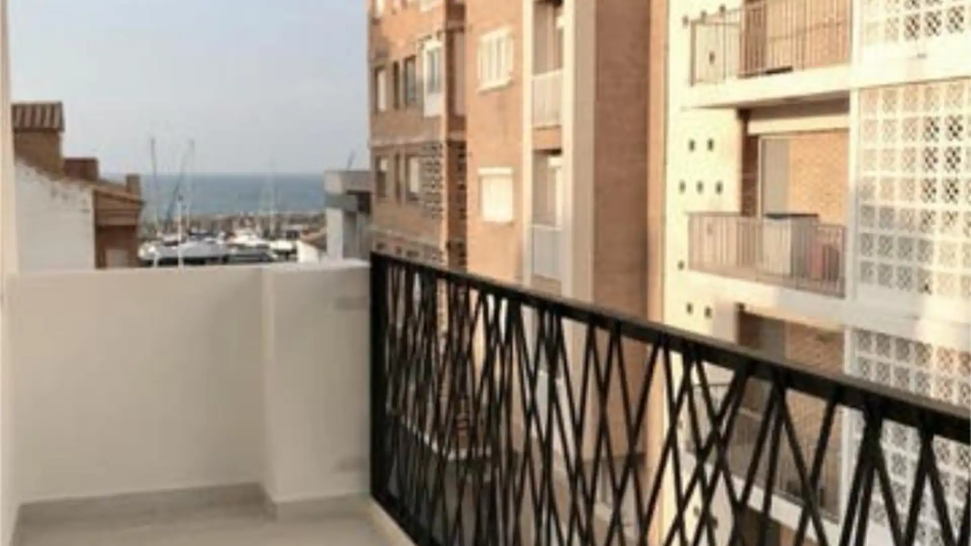 Piso en Naútico el Perelló - Foto 2