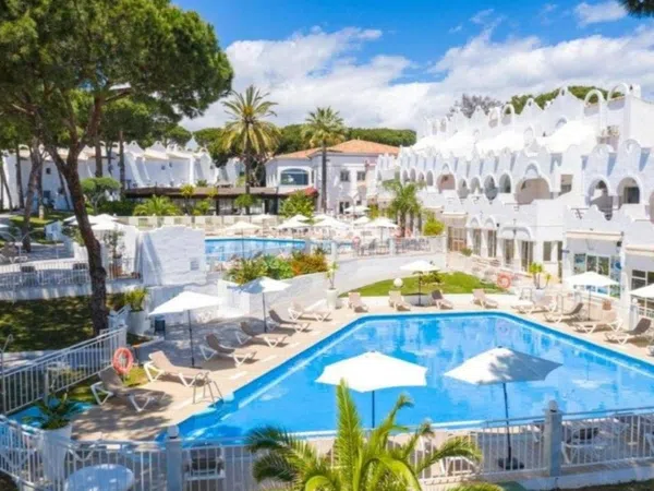 Chalet adosado en avenida Yunquera, 6145 - Foto 2