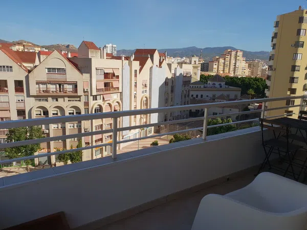 Piso en avenida del Obispo Angel Herrera Oria, 3