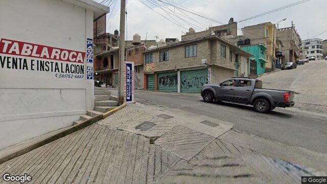 Vista de la calle de Piso en Calle Cañada, 16