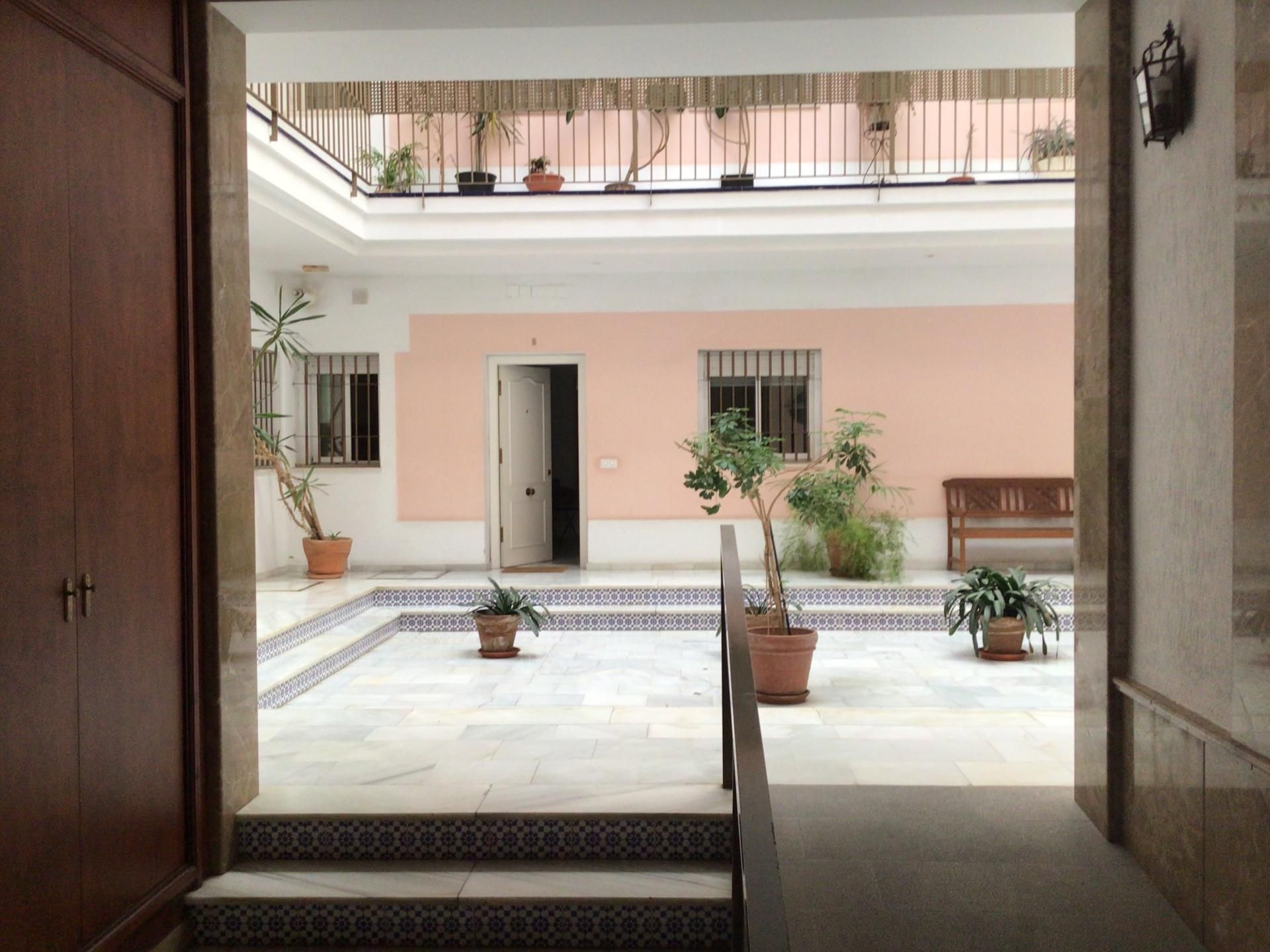 Apartamento en  Calle Teodosio 45