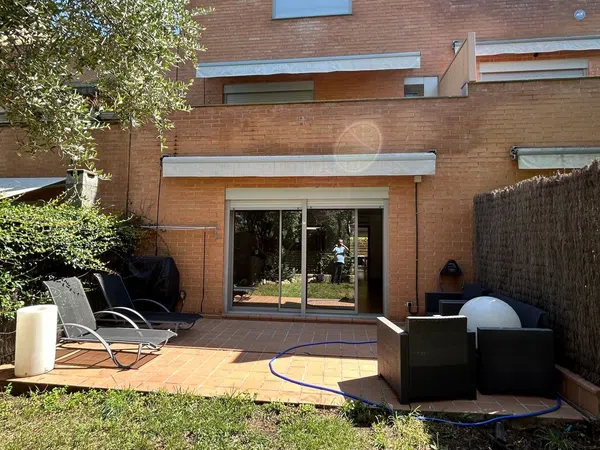 Chalet adosado en Calle de la Segarra s/n, Casablanques, Casablanques - Foto 2
