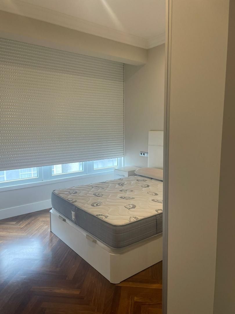 Piso en  Rúa Rosalía de Castro 13 - Foto 3