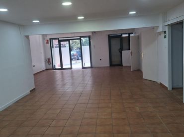 Local comercial en  Carrer de Mollet 18 - Foto 8