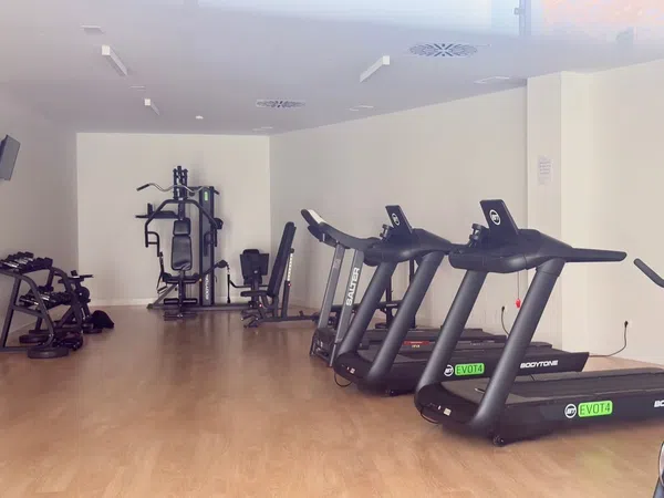 Piso en calle Reyes Católicos, 1 - Foto 5