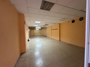 Local comercial en  Carrer de la Duquessa de la Victòria 28 - Foto 3
