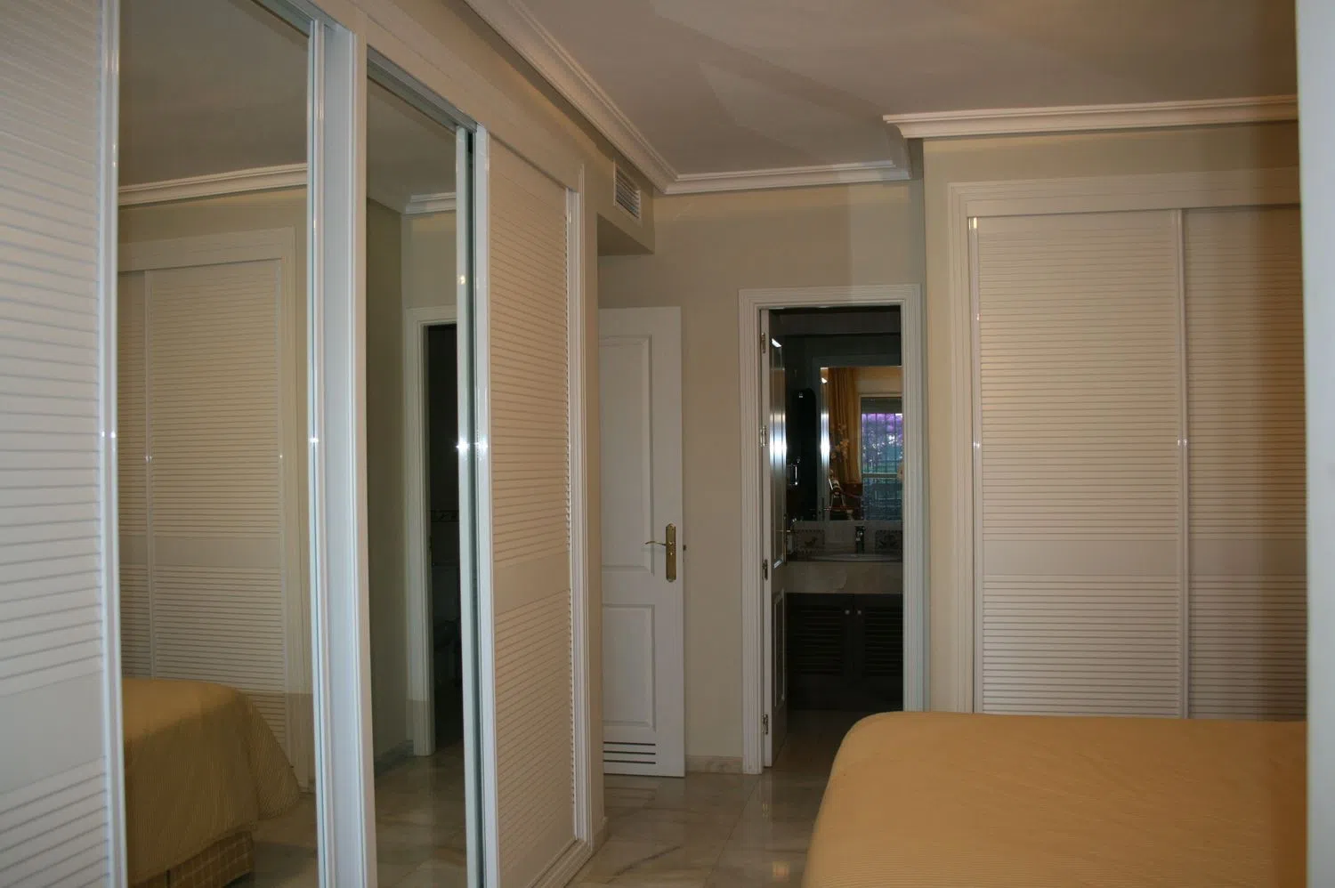 Piso en calle Río Danubio s/n - Foto 3